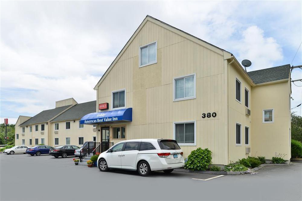 Americas Best Value Inn New London Mystic Экстерьер фото